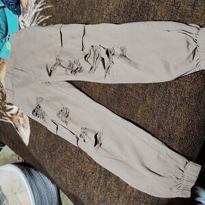 Forever 21 destructed cargo pants  size medium